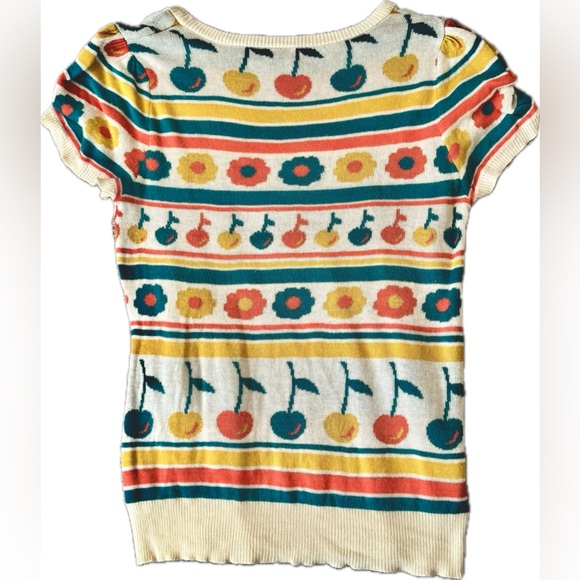 Modcloth Short Sleeve Sweater with Colorful Retro Pattern - Picture 2 of 3